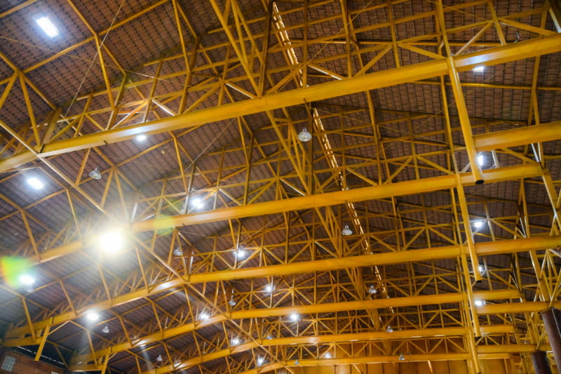 geometric-steel-roof-with-lights-in-industrial-set-2026-03-25-00-56-40-utc (1)